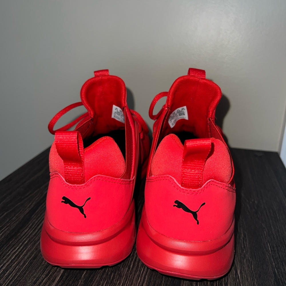 Size 10.5 - PUMA Enzo 2 High Risk Red Like New Condition - Picture 5 of 8